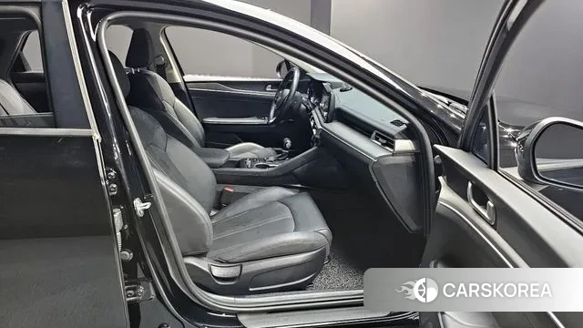 Kia K5 3rd generation 2021 Черный из Кореи, фото 2