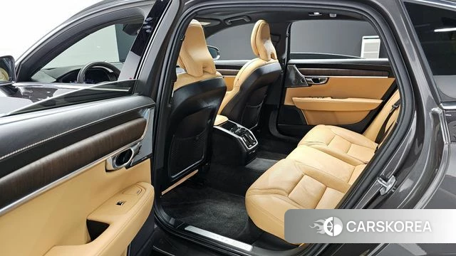 Volvo S90 2022 Серый из Кореи, фото 2