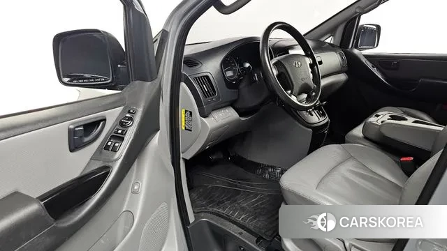 Hyundai The New Grand Starex 2018 Серебряный из Кореи, фото 2