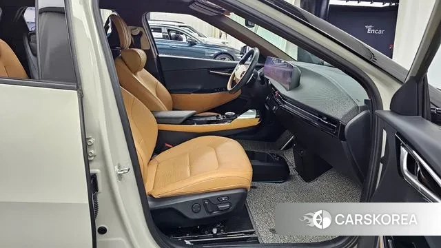 Kia EV6 2022 Жемчужный цвет из Кореи, фото 2