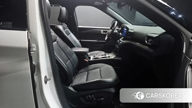 Ford Explorer 6th Generation 2020 Белый из Кореи, фото 2