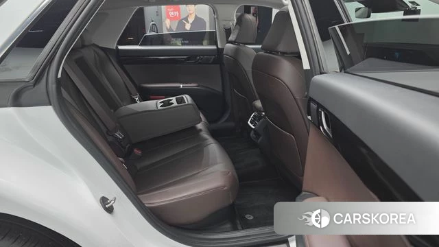 Hyundai Grandeur Hybrid (GN7) 2024 Белый из Кореи, фото 2