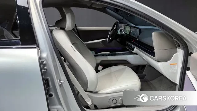 Hyundai Ionic 6 2023 Серебристо-серый из Кореи, фото 2