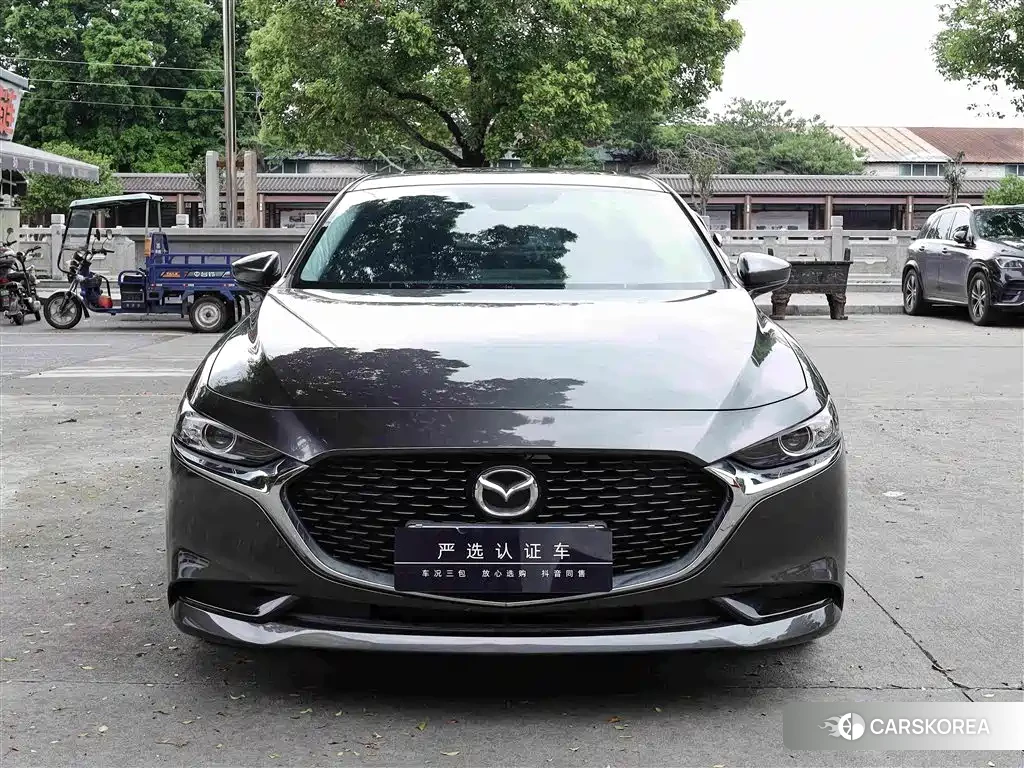 Mazda 3 2023 Silver/gray из Китая, фото 2