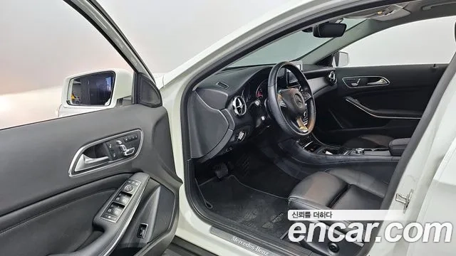 Mercedes-Benz GLA-Class X156 2019 Белый из Кореи, фото 2