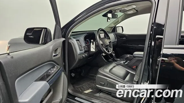 Chevrolet (GM Daewoo) Real New Colorado 2022 Черный из Кореи, фото 2