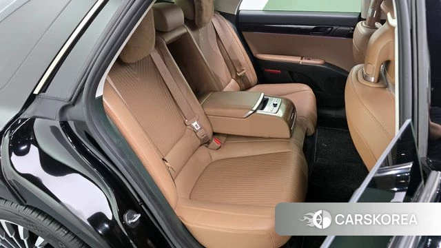 Hyundai Grandeur Hybrid (GN7) 2024 Черный из Кореи, фото 2