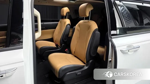 Kia Carnival 4th generation 2023 Белый из Кореи, фото 2