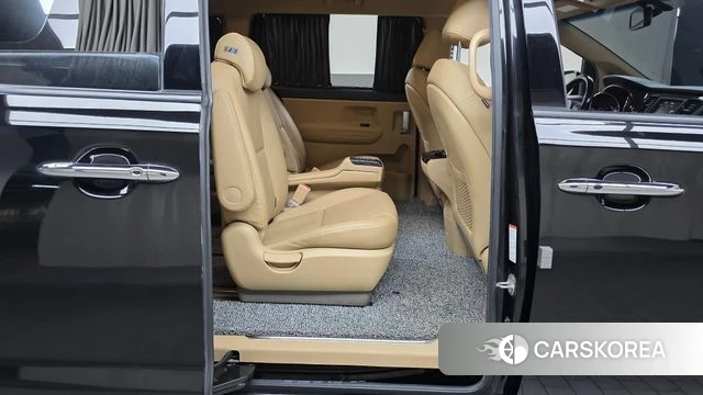 Kia The New Carnival 2019 Черный из Кореи, фото 2