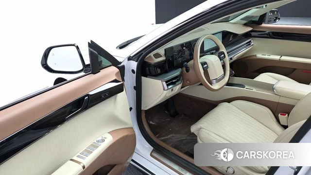 Hyundai Grandeur Hybrid (GN7) 2025 Белый из Кореи, фото 2