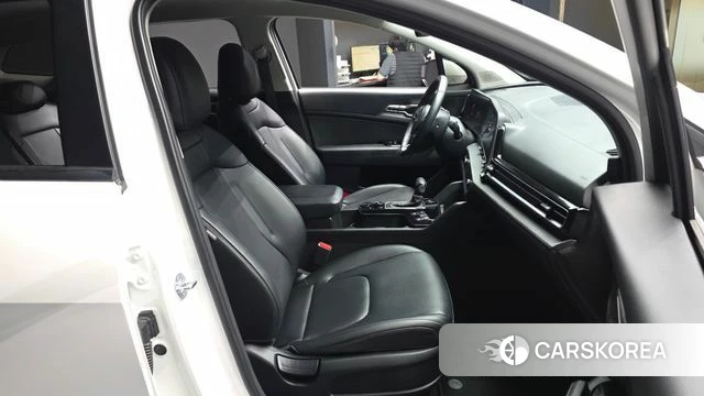 Kia Sportage 5th Generation 2023 Белый из Кореи, фото 2