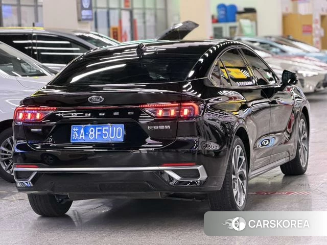 Ford Mondeo 2022 Черный из Китая, фото 2