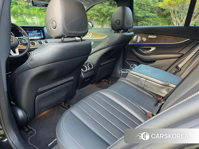 Mercedes-Benz E-Class W213 2020 Черный из Кореи, фото 2