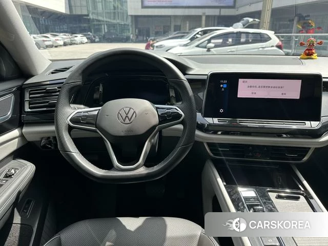 Volkswagen Tourang 2023 Черный из Китая, фото 2