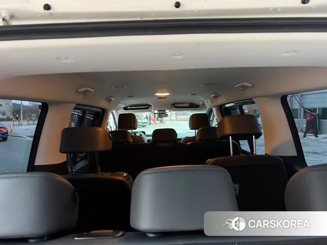 Hyundai Staria 2024 Белый из Кореи, фото 2