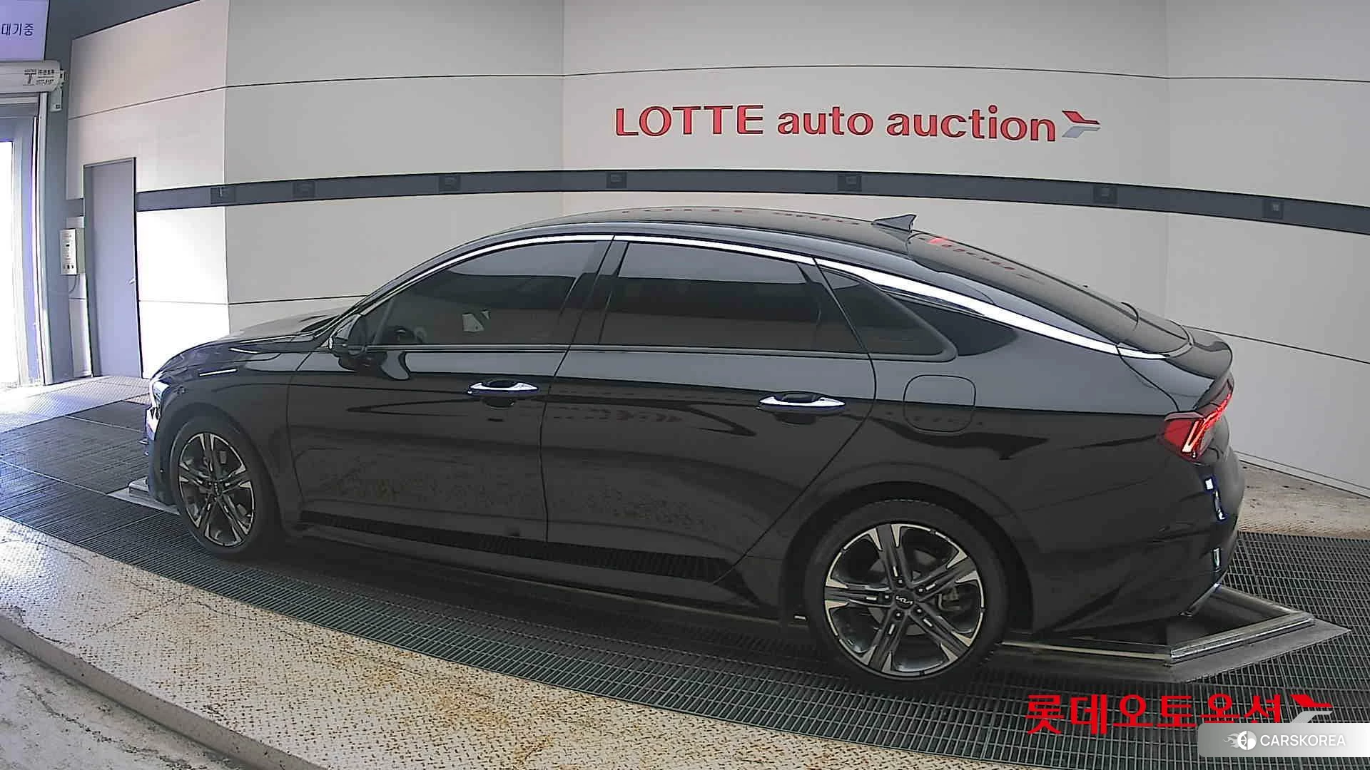Kia K5 2023 Черный из Кореи, фото 2