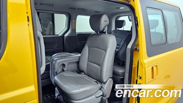 Hyundai The New Grand Starex 2019 Желтый из Кореи, фото 2