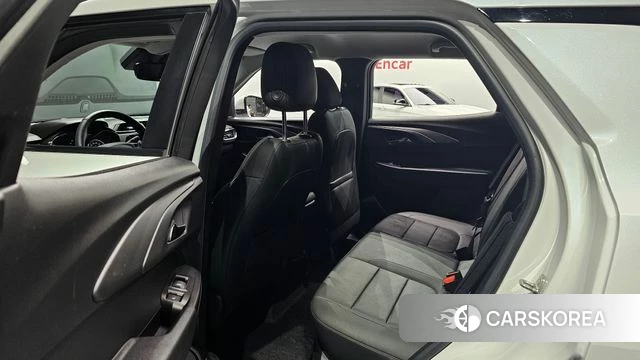 Chevrolet (GM Daewoo) Trailblazer 2023 Белый из Кореи, фото 2