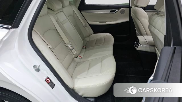 Hyundai The New Grandeur IG Hybrid 2022 Белый из Кореи, фото 2