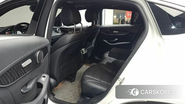 Mercedes-Benz GLC-Class X253 2023 Белый из Кореи, фото 2