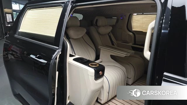 Kia Carnival 4th generation 2023 Черный из Кореи, фото 2