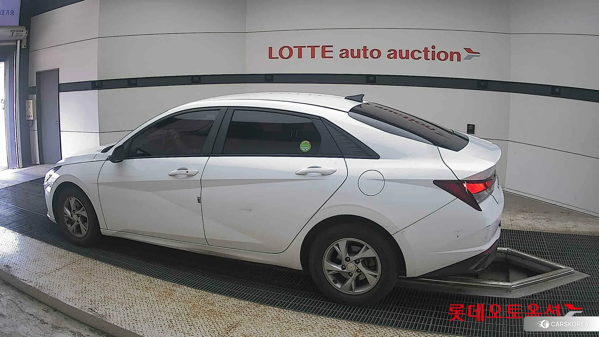 Hyundai Avante 2021 Белый из Кореи, фото 2