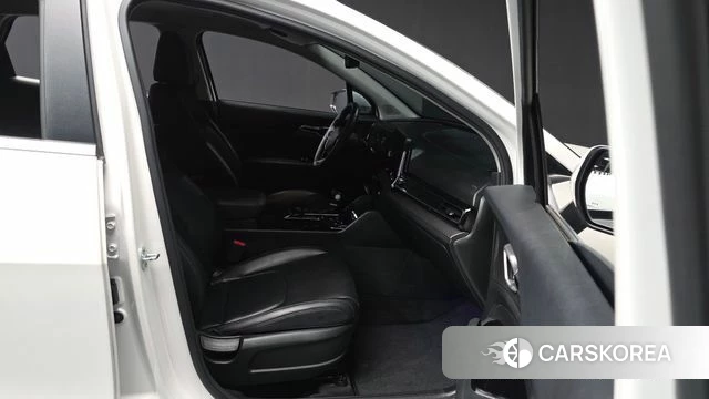 Kia Sportage 5th Generation 2022 Белый из Кореи, фото 2