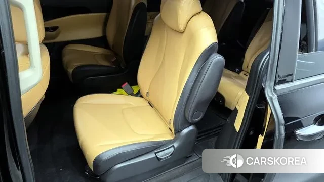 Kia Carnival 4th generation 2023 Черный из Кореи, фото 2
