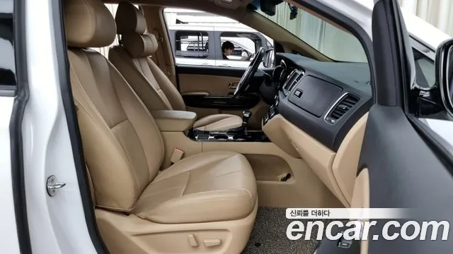 Kia The New Carnival 2018 Белый из Кореи, фото 2