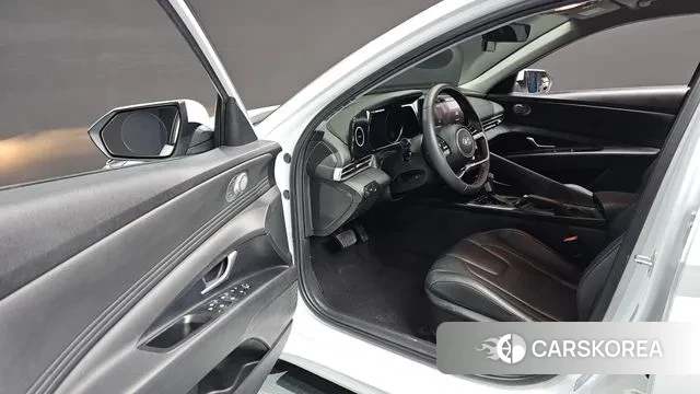 Hyundai Avante (CN7) 2022 Белый из Кореи, фото 2