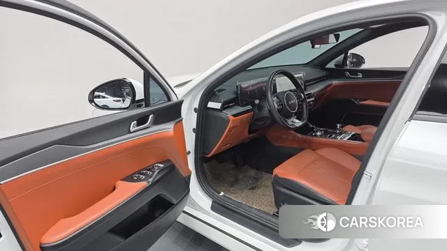 Kia The New K5 3rd generation 2025 Белый из Кореи, фото 2