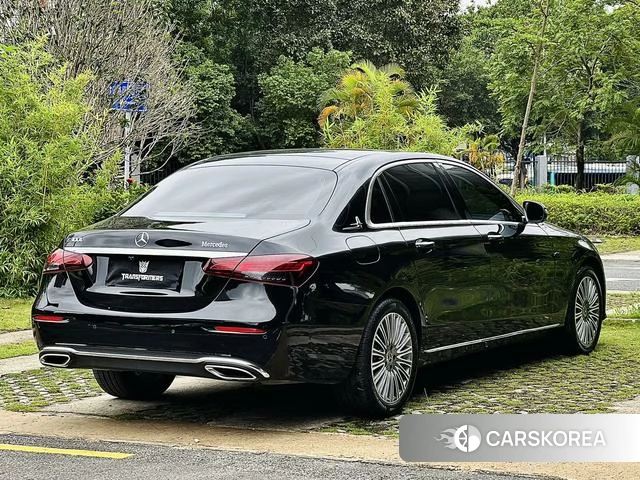 Mercedes-Benz E-class 2021 Черный из Китая, фото 2