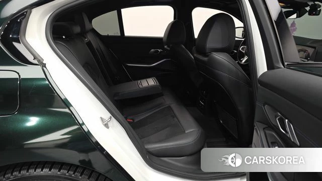 BMW 3 Series (G20) 2020 Темно-зеленый из Кореи, фото 2