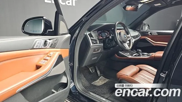 BMW X7 (G07) 2021 Черный из Кореи, фото 2