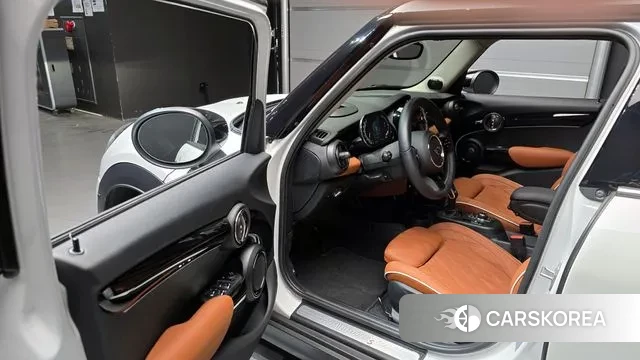 Mini Cooper S 2024 Белый из Кореи, фото 2