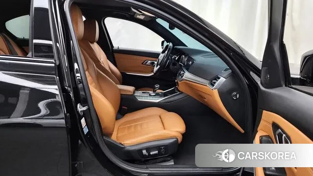 BMW 3 Series (G20) 2019 Черный из Кореи, фото 2