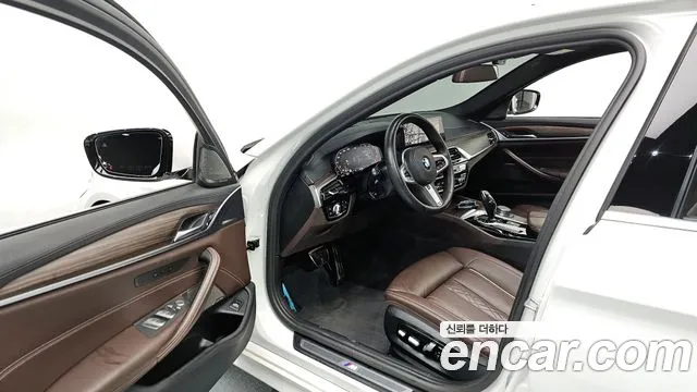 BMW 5 Series (G30) 2020 Белый из Кореи, фото 2