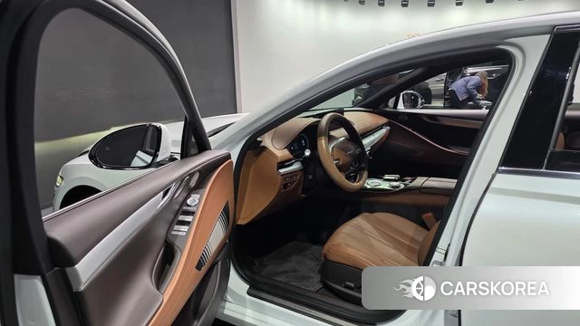 Genesis Electrified G80 (RG3) 2022 Белый из Кореи, фото 2