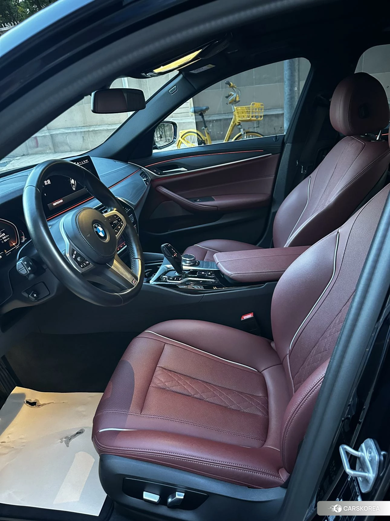 BMW 5 series 2021 Черный из Китая, фото 2