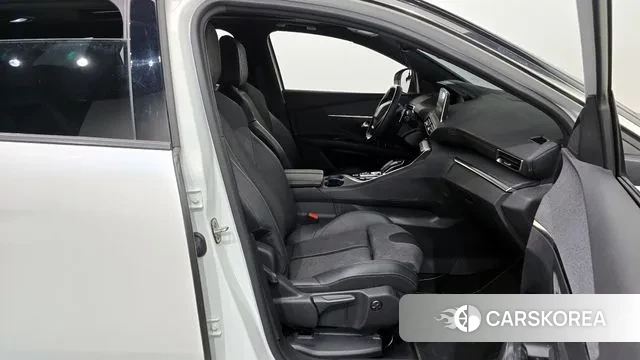 Peugeot 3008 second generation 2020 Белый из Кореи, фото 2