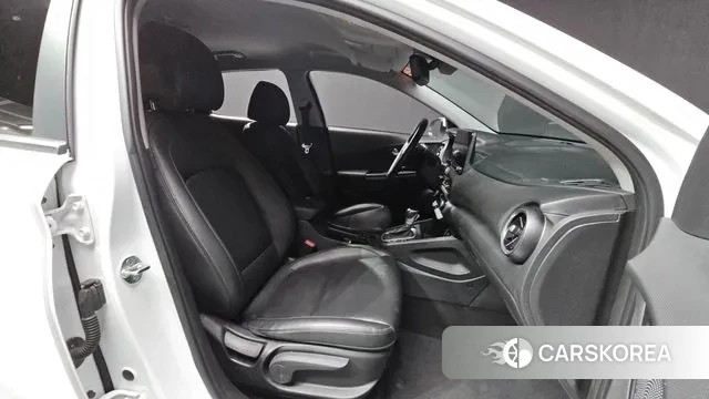 Hyundai The New Kona 2022 Белый из Кореи, фото 2