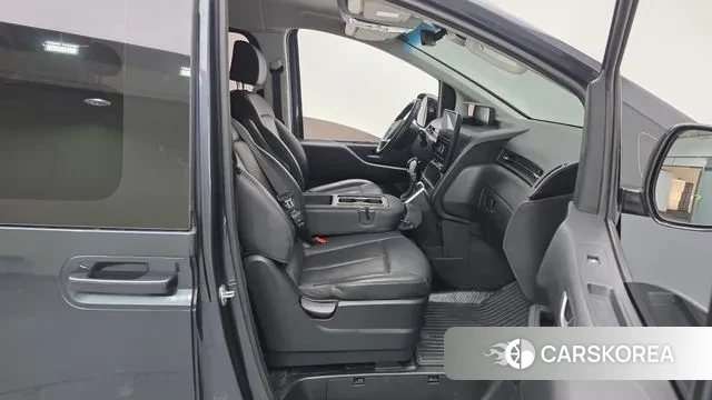 Hyundai Staria 2023 Небесно-голубой из Кореи, фото 2