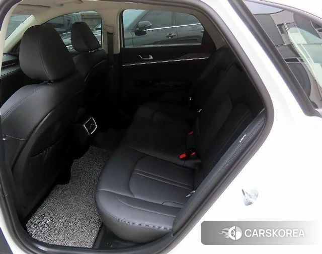 Kia The New K5 Hybrid 3rd generation 2024 Белый из Кореи, фото 2