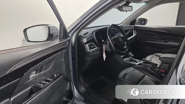 Ssangyong Beautiful Korando 2020 Серебристо-серый из Кореи, фото 2