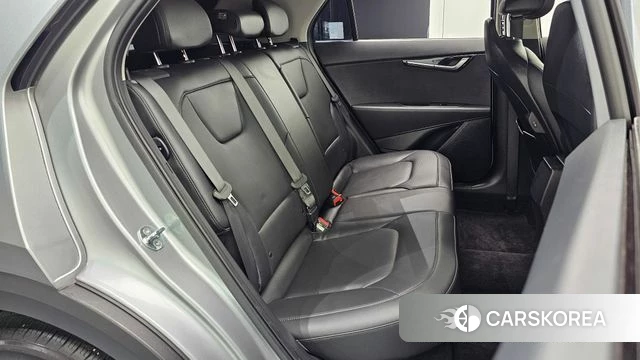 Kia Di Ol Nu Niro 2022 Серебристо-серый из Кореи, фото 2
