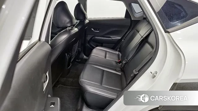 Hyundai Kona (SX2) 2024 Белый из Кореи, фото 2