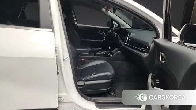 Kia Sportage 5th Generation 2021 Белый из Кореи, фото 2