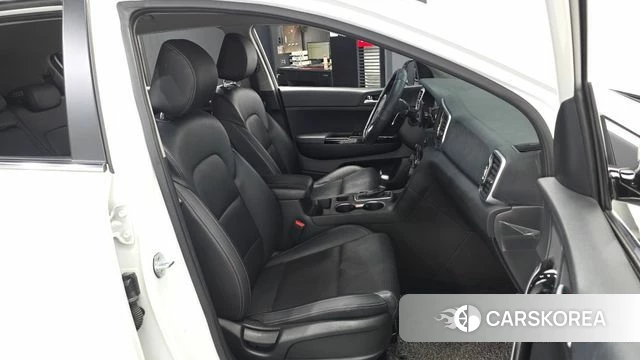 Kia Sportage 4th Generation 2018 Белый из Кореи, фото 2