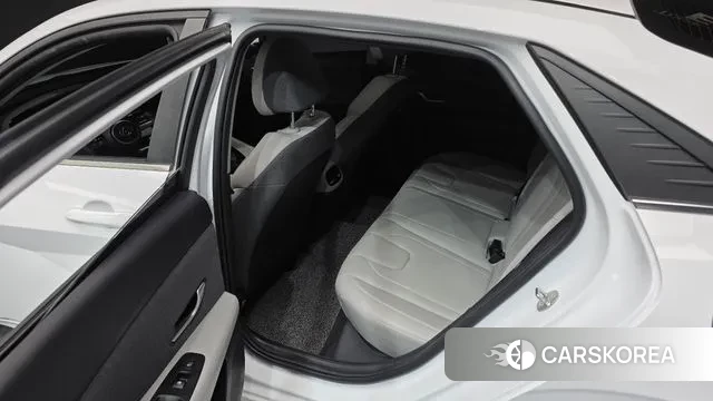 Hyundai Avante (CN7) 2023 Белый из Кореи, фото 2