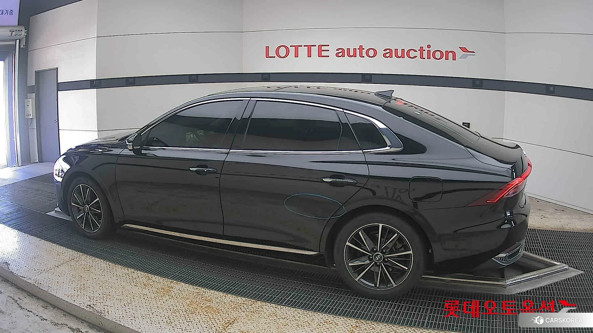 Hyundai Grandeur 2023 Abyss Black Pearl из Кореи, фото 2